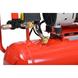 Kompresorius 24ltr. 150/min. 8bar. betepalinis HECHT 2080
