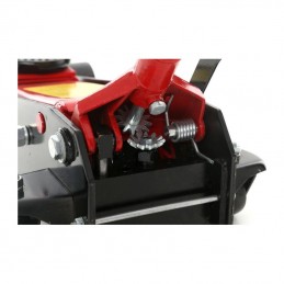Domkratas 4T su ratukais KD395